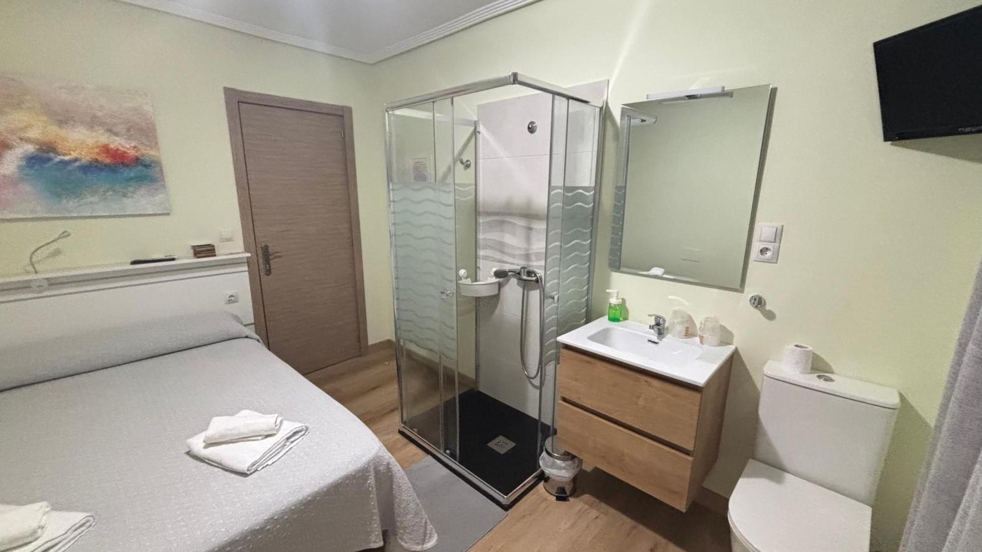 Rural El Bosque Guest House Entrambasaguas  Ruang foto
